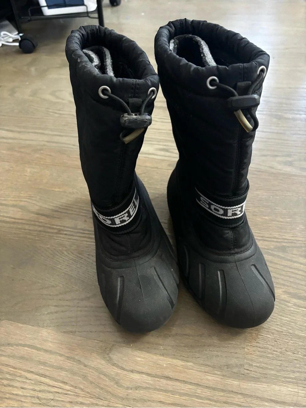 Sorel Cub kids' winter boots durable black nylon waterproof protection youth 4